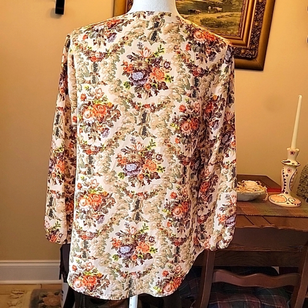 FUN 2 FUN TOP SIZE M - Picture 2 of 3